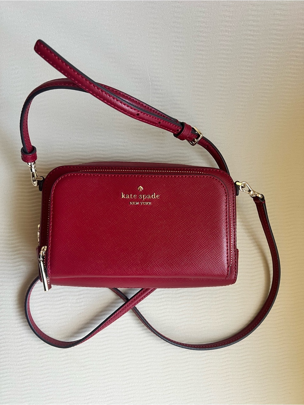 “Rare Color” Kate Spade Staci Crossbody Red Jam Saffiano Leather Bag NWOT